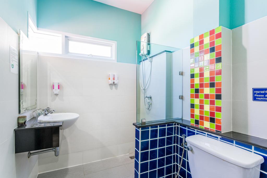 Pelegrin Hotel Samui - ванная комната с душем