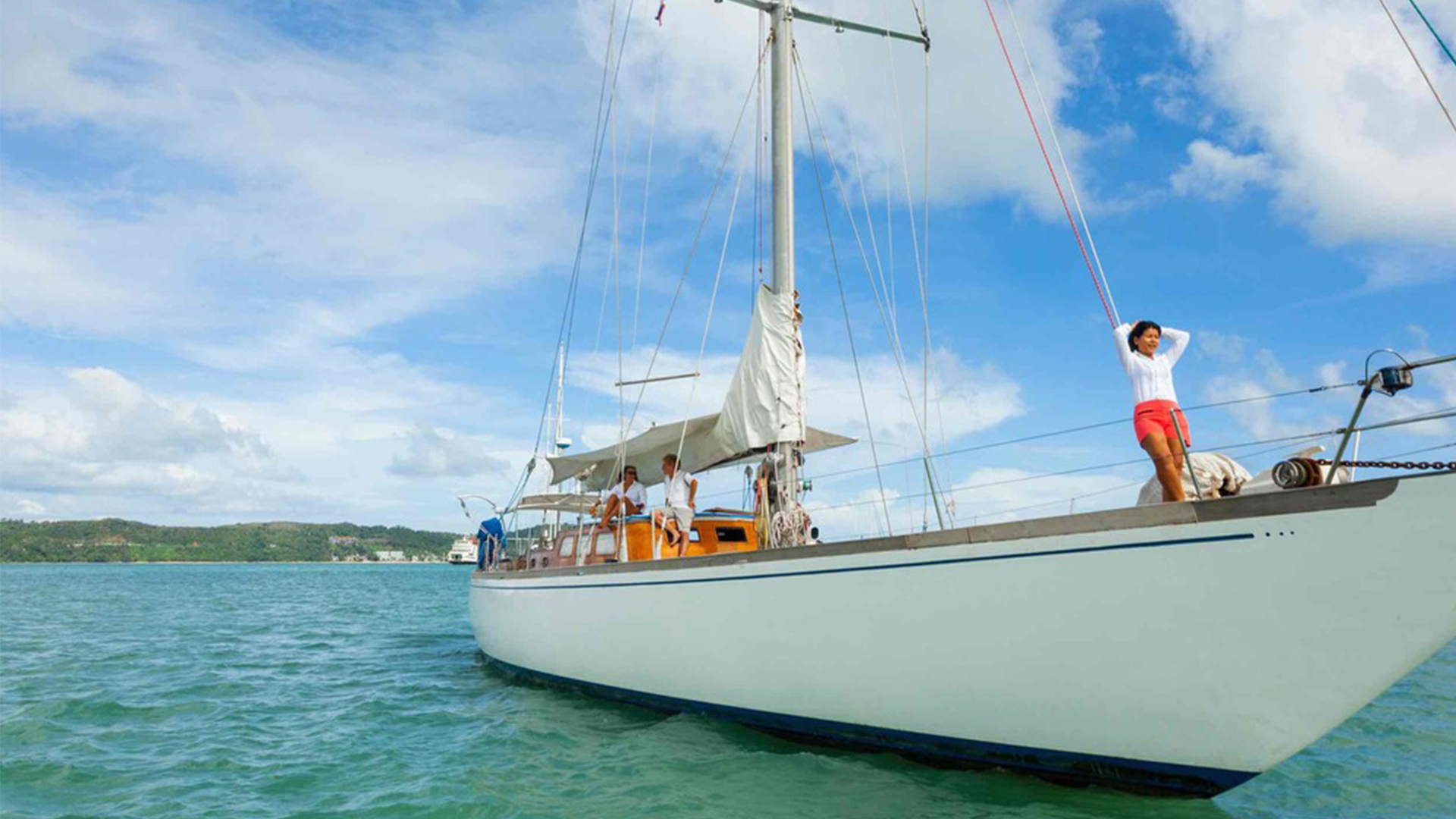 Яхта на Самуи